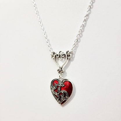Personalized Victorian Heart-shaped Necklace